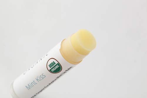 UTILA USDA Organic Lip Balm | Natural ingredients include Organic Beeswax, Coconut Oil, Sunflower Oil, Vitamin E (Mint) Mint - BeesActive Australia