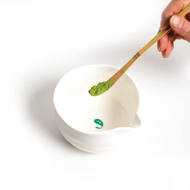 Jade Leaf Matcha Traditional Porcelain Tea Bowl with Pour Spout - Hand Made Porcelain with White Matte Glaze - For Perfectly Whisked Matcha Green Tea (18 Ounce) - BeesActive Australia