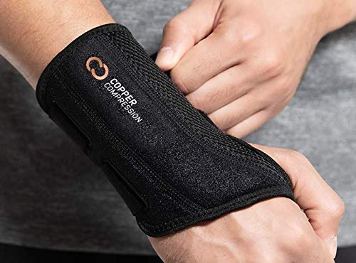 Copper Compression Wrist Brace - Copper Infused Adjustable Orthopedic Support Splint for Pain, Ganglion Cyst, Carpal Tunnel, Arthritis, Tendinitis, RSI, Tendinopathy for Men Women Fits Right Hand Right Hand Small/Medium (Pack of 1) - BeesActive Australia