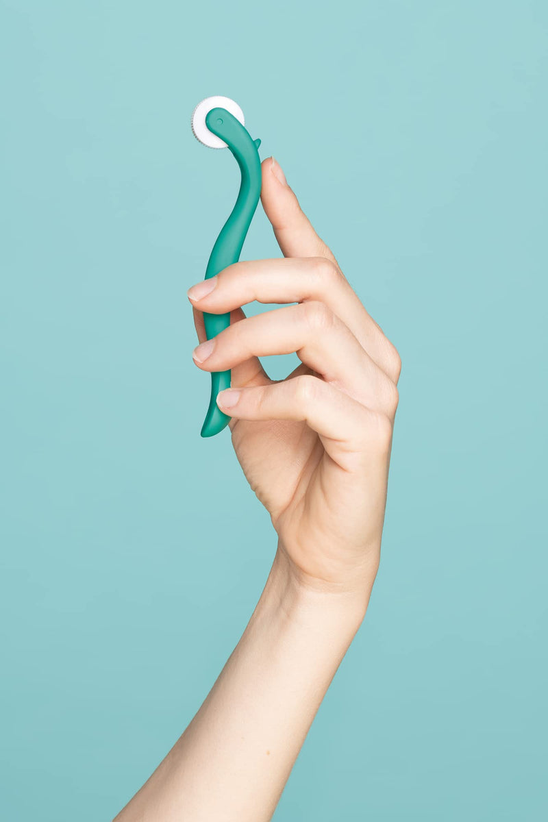 Neofollics Scalp Roller, Activate and Stimulate Hair Growth, 540 0.3mm microscopic needles - BeesActive Australia