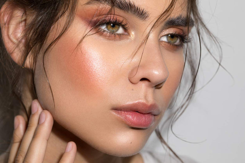 Highlighter Palette Highlighter Makeup Iluminador - Glow Bronzer Powder Makeup Highlighter Kit With Mirror - 4 Highly Pigmented Face Highlighter Shimmer Colors - Vegan, Cruelty Free & Hypoallergenic - BeesActive Australia