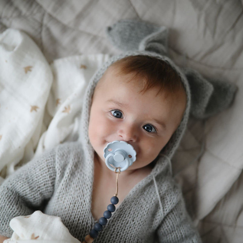 FRIGG Daisy SilkySoft Silicone Baby Pacifier | Made in Denmark | BPA-Free (Baked Clay/Cream, 6-18 Months) Baked Clay/Cream - BeesActive Australia