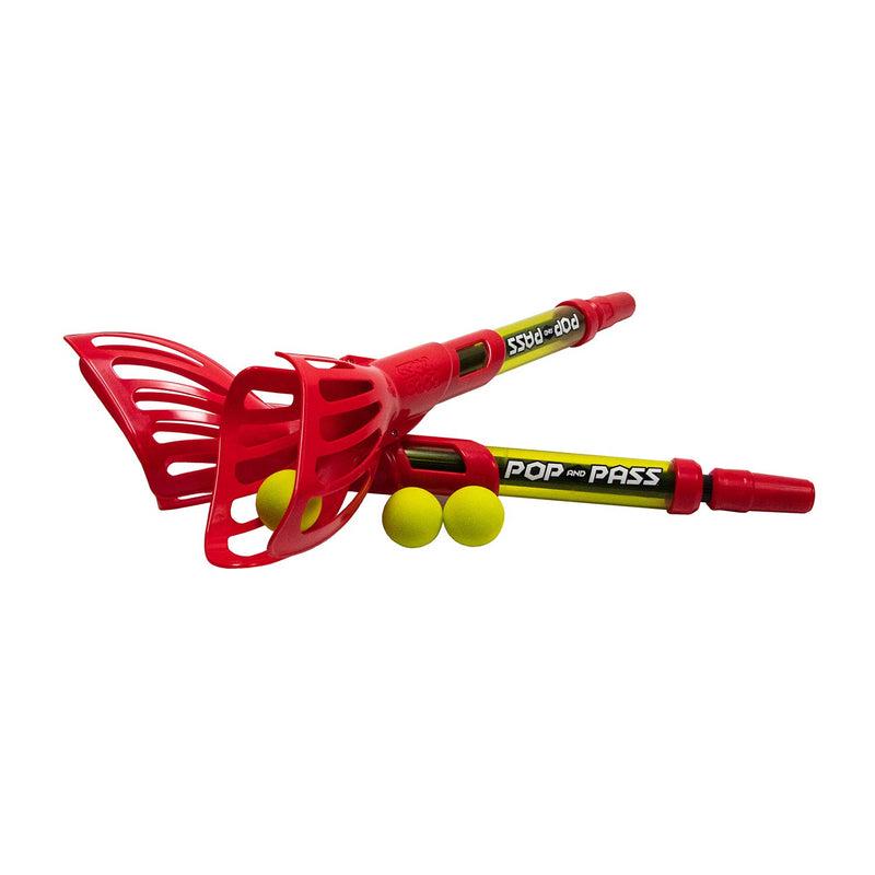 [AUSTRALIA] - Hog Wild Pop and Pass Outdoor Game - Toss and Catch Foam Balls with The Launcher - Award-Winning Active Play - Includes 2 Launchers & 3 Foam Balls - Ages 6+ 