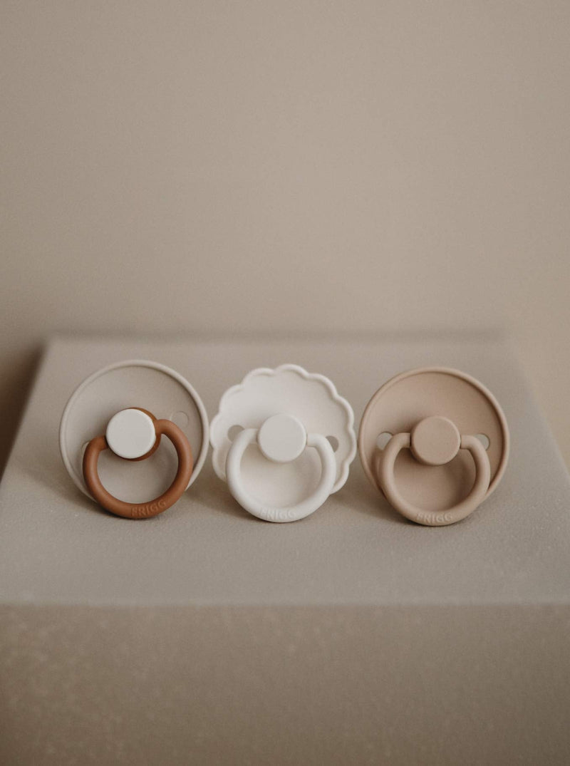 FRIGG Daisy Natural Rubber Baby Pacifier | Made in Denmark | BPA-Free (Baked Clay/Cream, 0-6 Months) 2-Pack - BeesActive Australia
