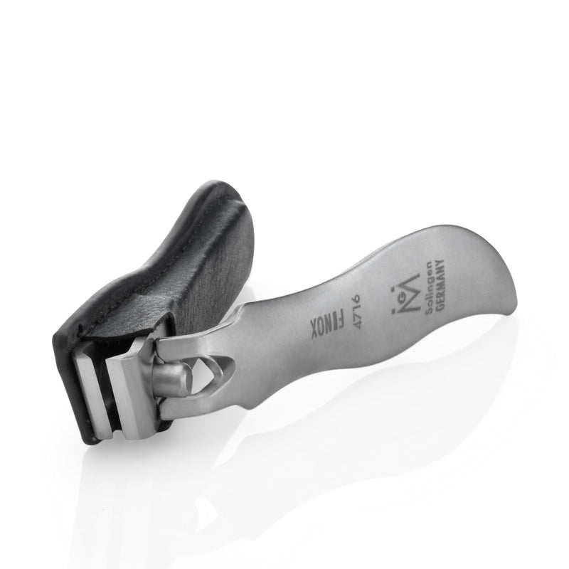 GERMANIKURE Economy Nail Clipper in Leather Case, Ethically Made in Solingen Germany, Angled Edge for Fingernails & Ingrown Toenails - BeesActive Australia