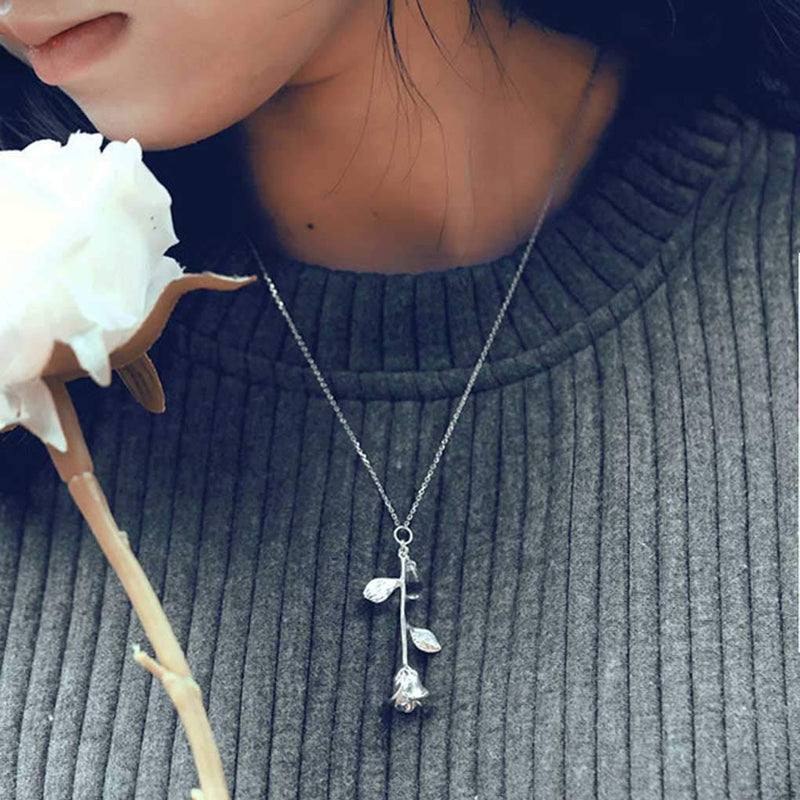 Yalice Dainty Rose Pendant Necklace Chain Short Flower Necklaces Jewelry for Women and Girls Silver - BeesActive Australia