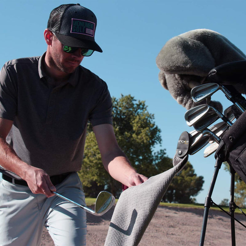 STICKIT Magnetic Towel, Gray | Top-Tier Microfiber Golf Towel with Deep Waffle Pockets | Industrial Strength Magnet for Strong Hold to Golf Carts or Clubs Pack of 1 - BeesActive Australia