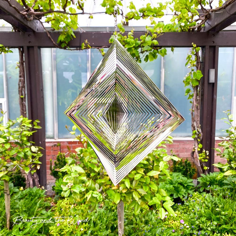 Beauty and the Wind Wind Spinner Metal Garden Spinners Outdoor Garden Art for Backyard Outdoor Hanging Decor and Spinners for Yard and Garden Ornaments 3D Shape (Silver Diamond) - BeesActive Australia