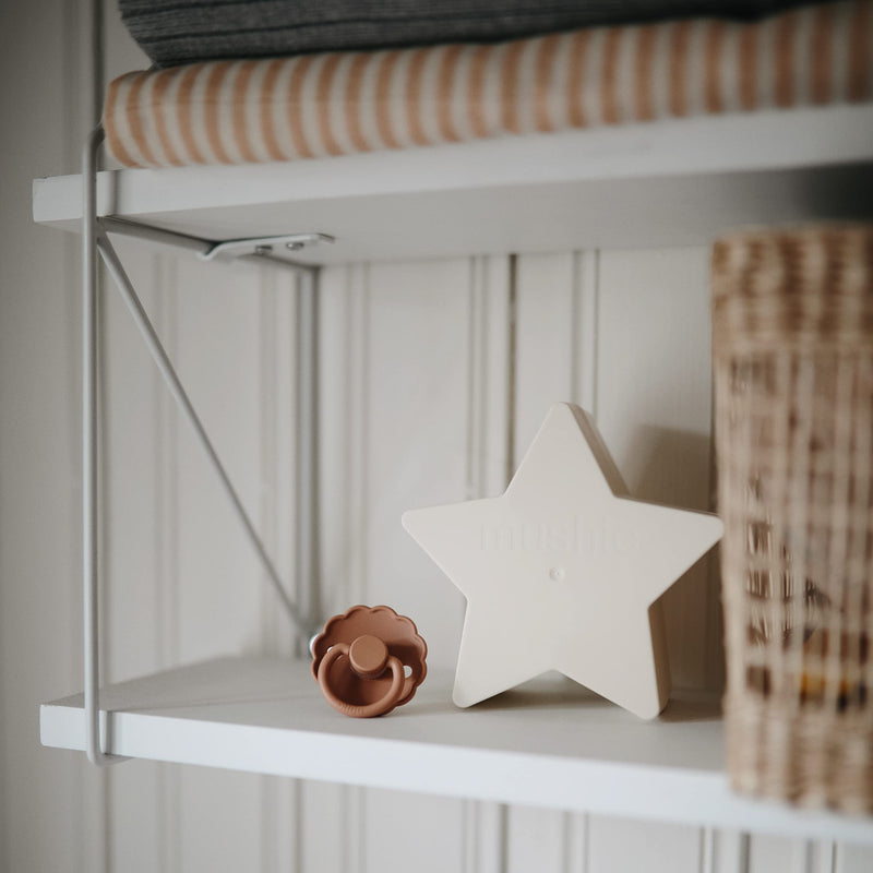 FRIGG Daisy Natural Rubber Baby Pacifier | Made in Denmark | BPA-Free (Rose Gold/Honey Gold, 0-6 Months) 2-Pack - BeesActive Australia