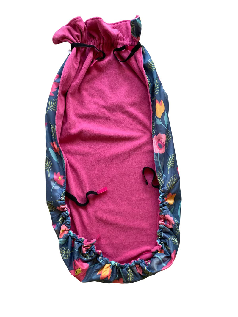 Waterproof Fleece-Lined Wheelchair Cosy Cover | Universal fit for Manual and Powered wheelchairs | Adult Size | Easy to fit Wheelchair Blanket | Wheelchair Accessory | Warmth & Comfort (Floral) Floral - BeesActive Australia