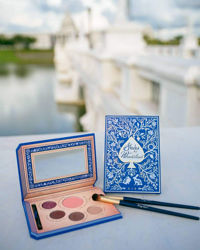 Shades of Wonderland Blush and Eyeshadow Palette - Highly Pigmented Shimmer Matte - Smooth With Moisturizing Jojoba Oil - Vegan and Cruelty Free - For All Skin Types - Unique Design - BeesActive Australia