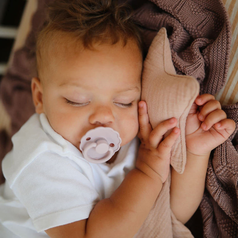 FRIGG Daisy SilkySoft Silicone Baby Pacifier | Made in Denmark | BPA-Free (Baked Clay/Cream, 6-18 Months) Baked Clay/Cream - BeesActive Australia