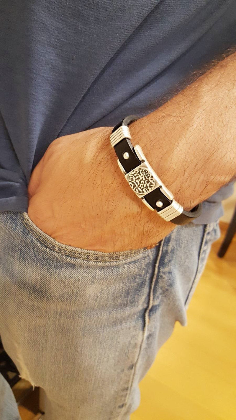Men's Bracelet Black Leather Hebrew Shema Israel Prayer Bracelet Shema Black - BeesActive Australia