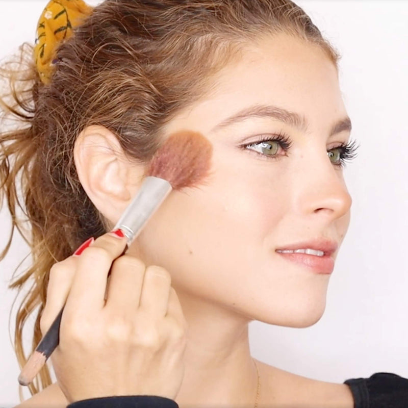 Vegan and Cruelty-Free - Fine, Lightweight Bronzer Powder for Face: Elizabeth Mott Whatup Beaches Facial Bronzing Powder for Contouring and Sun Kissed Coverage - Matte (10g) Matte Bronzer - BeesActive Australia