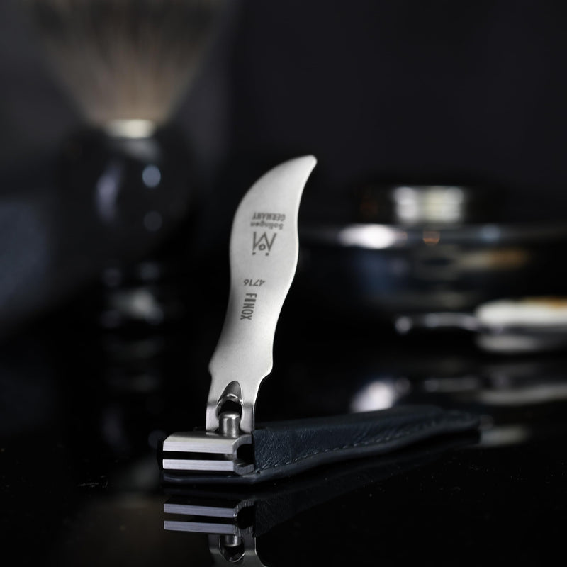 GERMANIKURE Economy Nail Clipper in Leather Case, Ethically Made in Solingen Germany, Angled Edge for Fingernails & Ingrown Toenails - BeesActive Australia