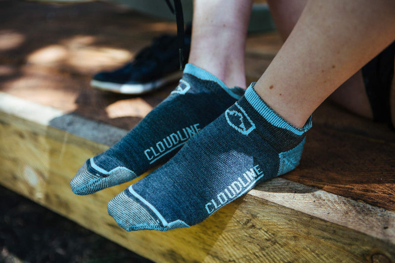 [AUSTRALIA] - CloudLine Merino Wool Athletic Tab Ankle Running Socks Light Weight - For Men & Women Large Granite 