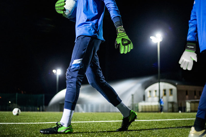 Mamba Goalkeeper Gloves for Youth & Adult - Premium Quality Latex Palm & Back Hand; Finger Spine Protection & Double Layer Wristband. Goalie Gloves for Men, Women, Boys & Girls 6 - BeesActive Australia