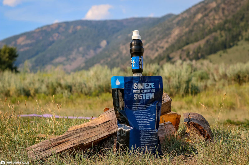 Sawyer Products SP129 Squeeze Water Filtration System w/ Two 32-Oz Squeeze Pouches, Straw, and Hydration Pack Adapter - BeesActive Australia