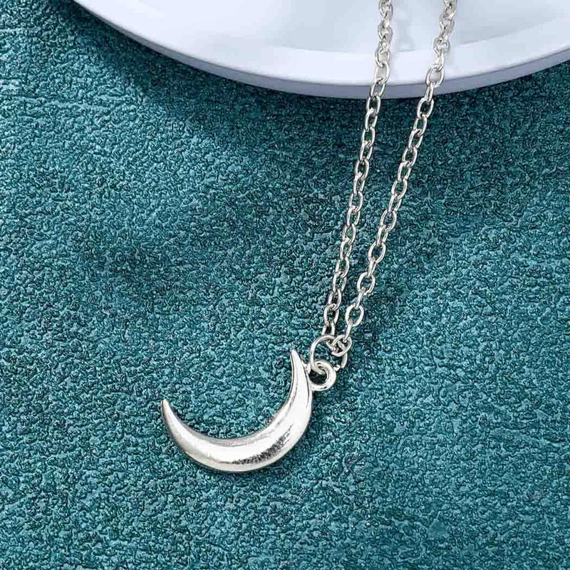 Jovono Multilayered Crescent Moon Pendant Necklaces Four-leaf Clover Necklace Chain Jewelry for Women and Girls (Silver) - BeesActive Australia