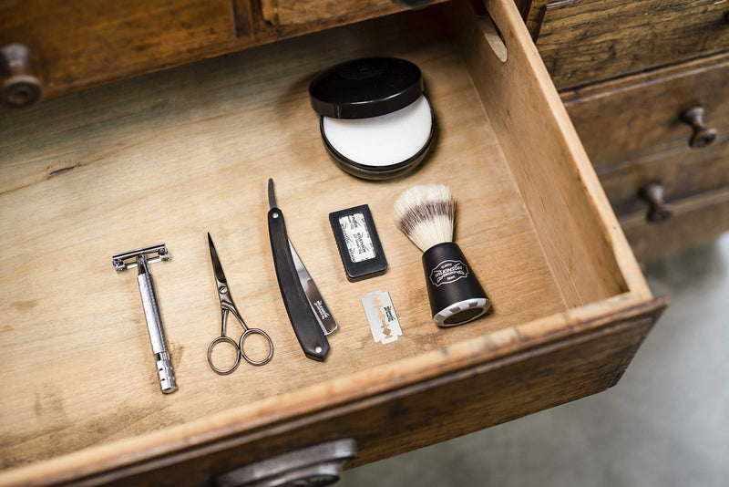 WILKINSON SWORD - Double Edge For Men | Premium Stainless Steel Safety Razor | Razor Handle + 5 Blade Refills - BeesActive Australia
