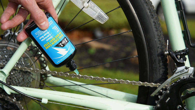 White Lightning 2-in-1 Bike Care 4 oz Lubricant and Degreaser (W20040102) - BeesActive Australia