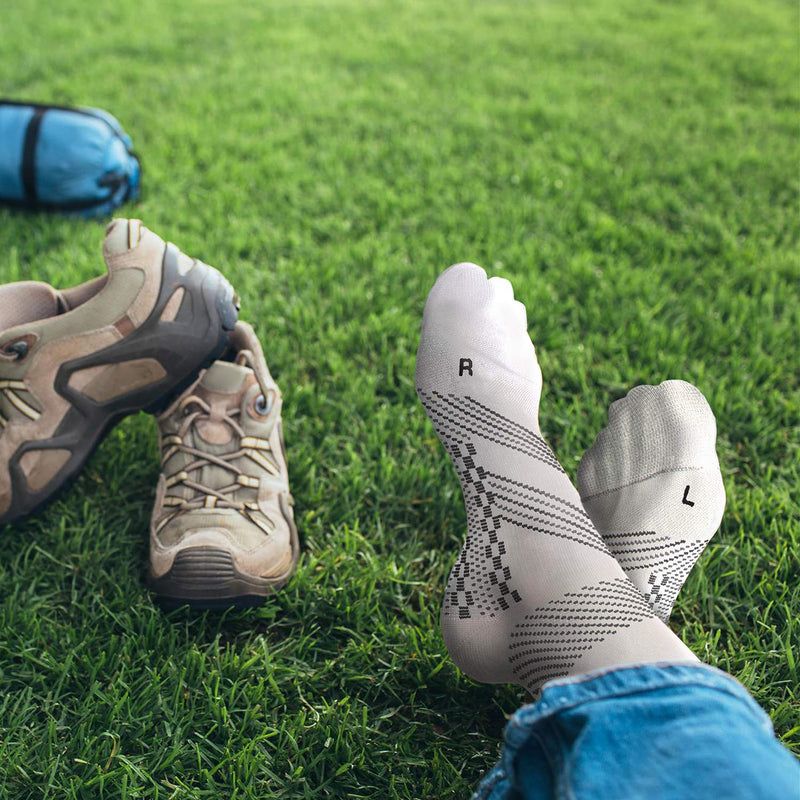 TechWare Pro Plantar Fasciitis Socks - Ankle Compression Socks for Women & Men. Achilles Tendonitis Brace & Foot Arch Support Small White / Gray - BeesActive Australia