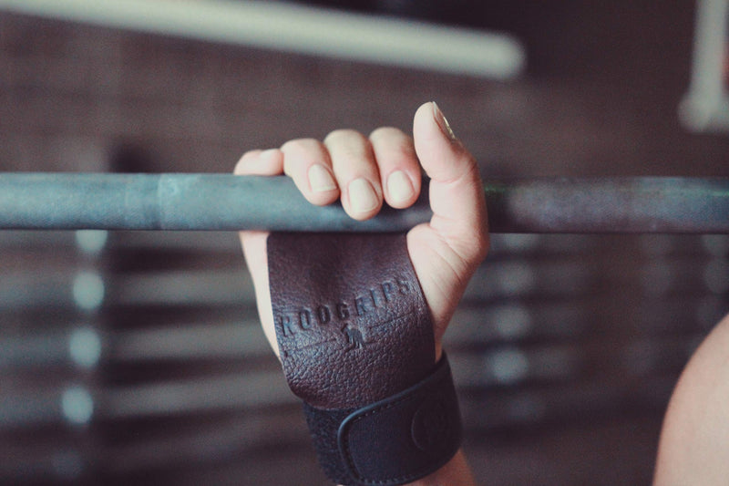 [AUSTRALIA] - RooGrips Leather Hand Grips for Strength Training, Weightlifting, Gymnastics, Gym, Bar, Kettlebells - Non-Slip Workout Gloves, 2 Finger, for Men and Women - Flexible, Durable Exercise Gear Mocha Original Medium 