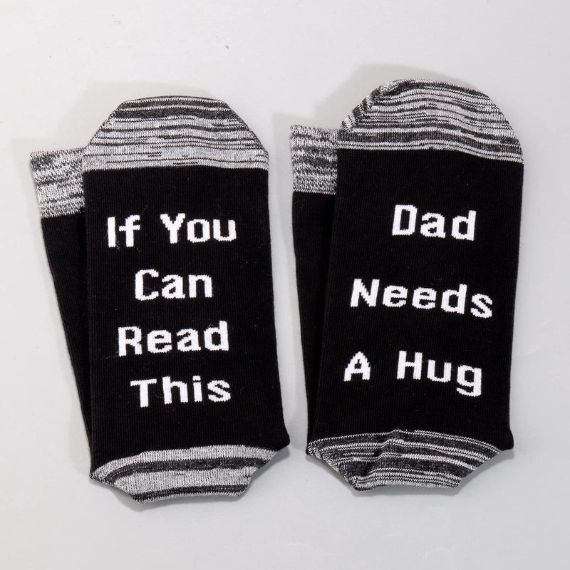 LEVLO Funny Mom Dad Gifts If You Can Read This Mom/ Dad Needs A Hug Cotton Socks Mother Father Lockdown Hug Gifts 2 Pairs-dad&mom - BeesActive Australia