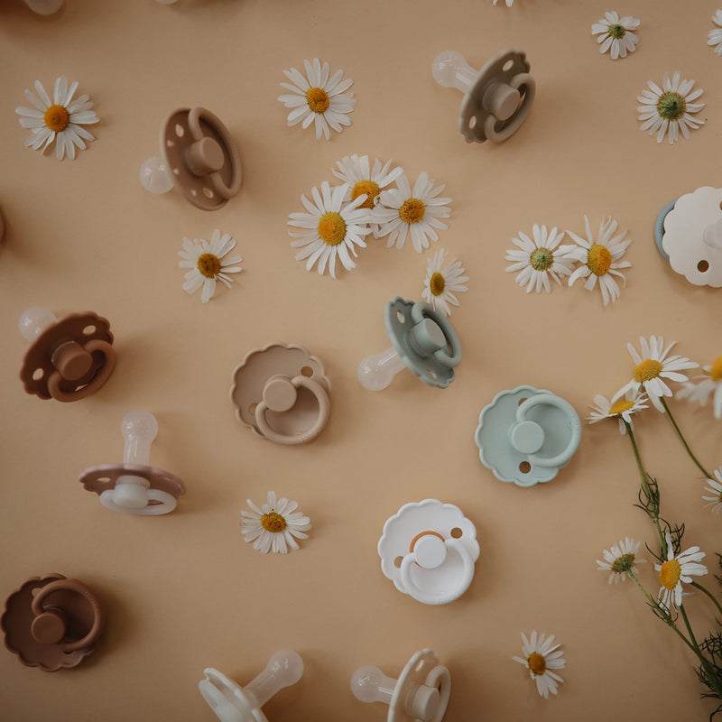 FRIGG Daisy SilkySoft Silicone Baby Pacifier | Made in Denmark | BPA-Free (Cotton Candy/Sandstone, 0-6 Months) Cotton Candy/Sandstone - BeesActive Australia