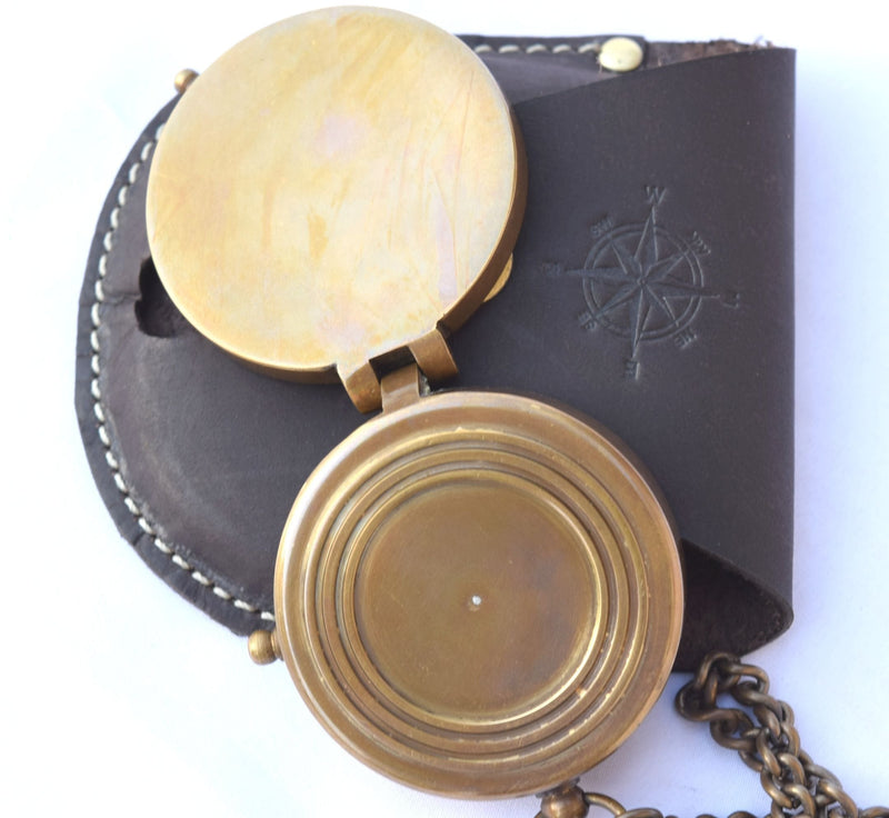 NEOVIVID Thoreau's Go Confidently Quote Engraved Compass with Stamped Leather case, Camping Compass, Boating Compass, Gift Compass, Graduation Day Gifts - BeesActive Australia