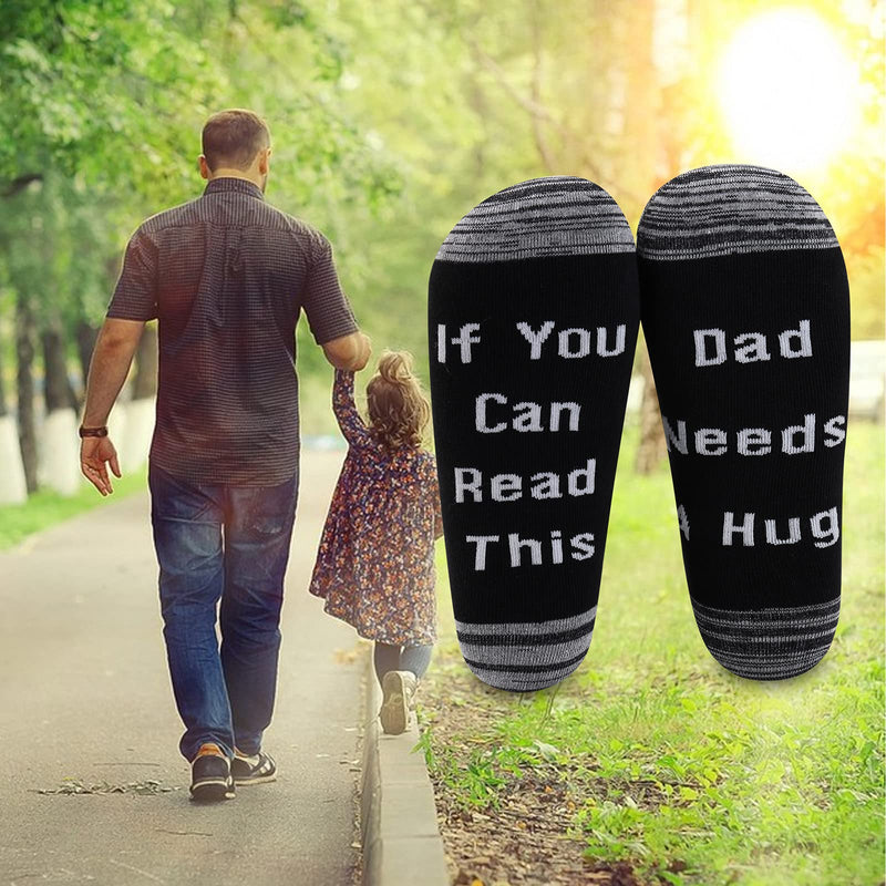 LEVLO Funny Mom Dad Gifts If You Can Read This Mom/ Dad Needs A Hug Cotton Socks Mother Father Lockdown Hug Gifts 2 Pairs-dad&mom - BeesActive Australia