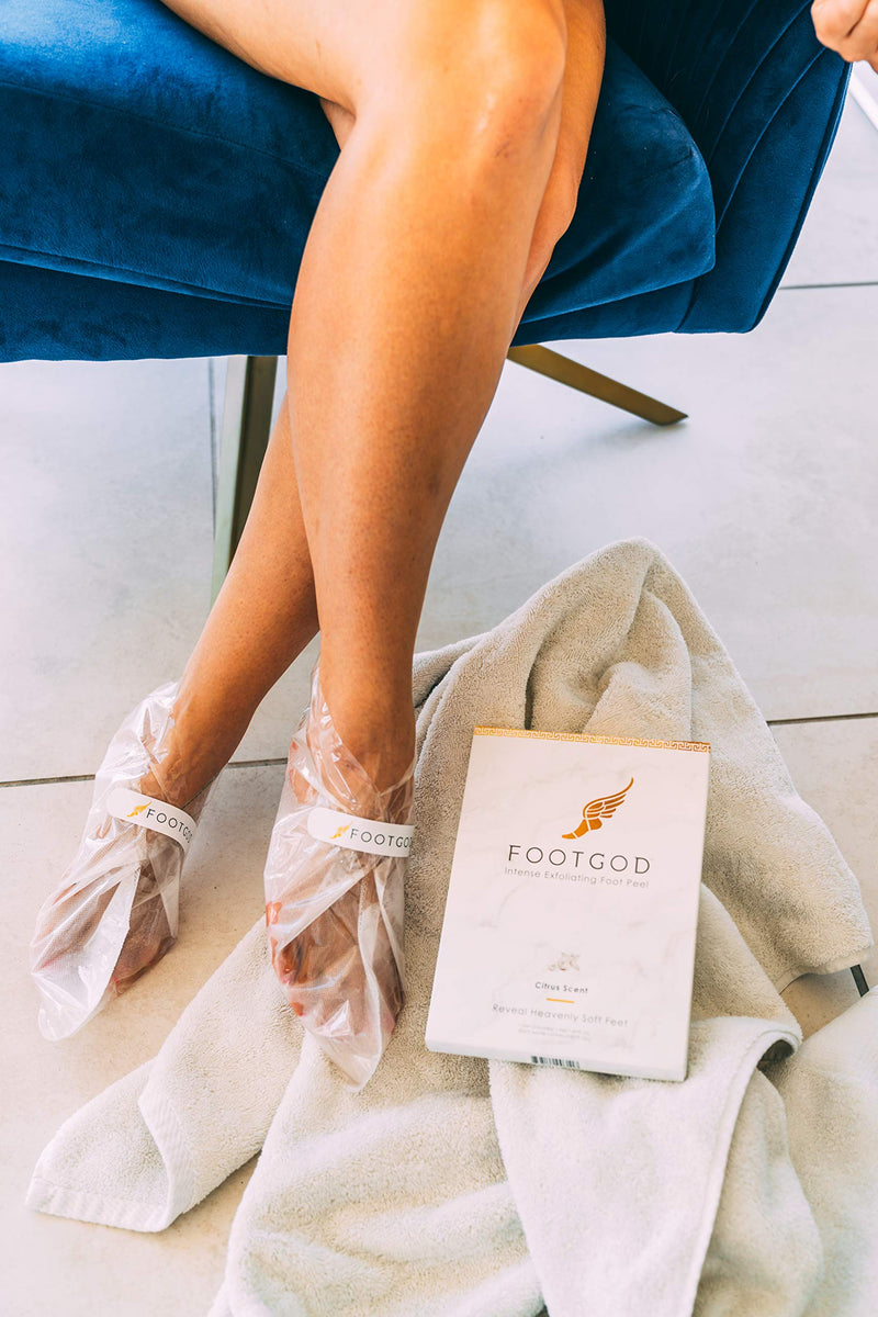 FootGod Exfoliating Foot Peel: Reveal Baby Smooth Feet, Moisturizing Aloe Gently Helps Peel Dead Skin, Eliminate Calluses with Luxury Skincare Technology - BeesActive Australia