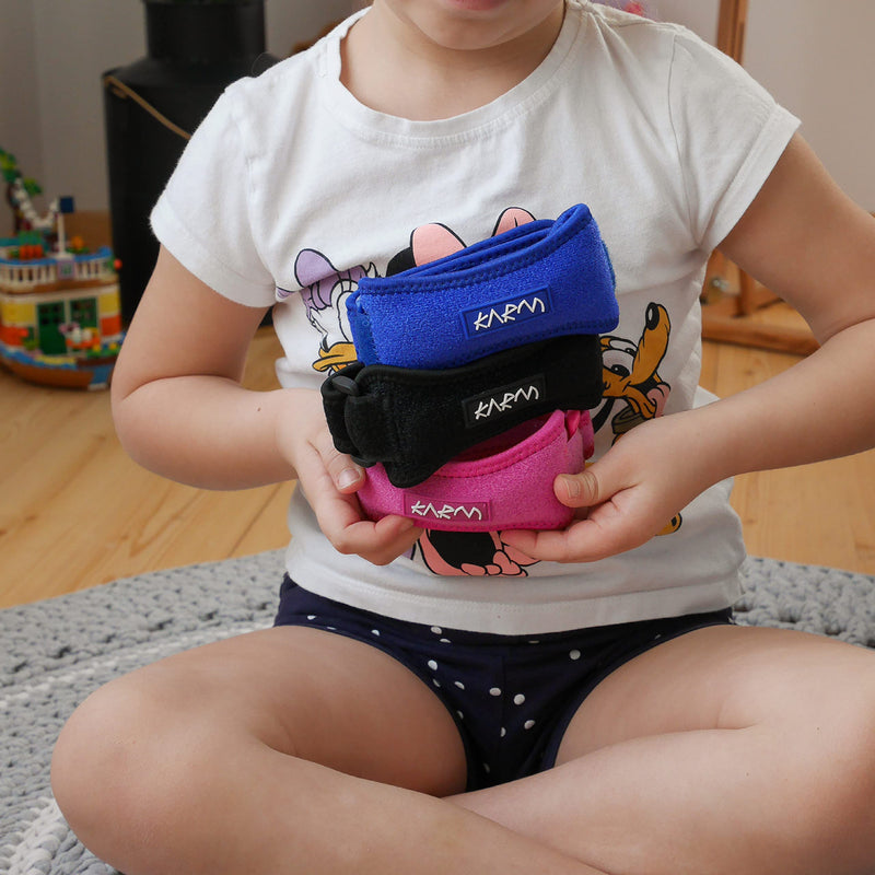 KARM Kids Knee Support Strap - Childs Osgood Schlatter Knee Support Brace for Girls & Boys | Junior Teenager Patella Tendon Knee Strap Band | Arthritis Pain & Knee Conditions & Sports (1PC, Black) One Size - BeesActive Australia