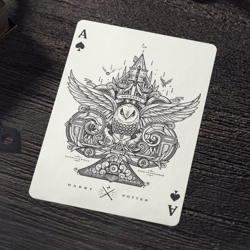 theory11 Harry Potter Playing Cards - Red (Gryffindor) - BeesActive Australia