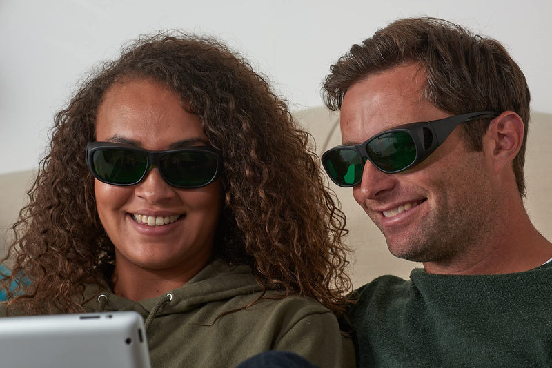 MigraLens OverView Fit-Over Glasses for Migraine Relief | Medium Size | Outdoors and Computer Screens | Unisex | Green Lenses | Black - BeesActive Australia