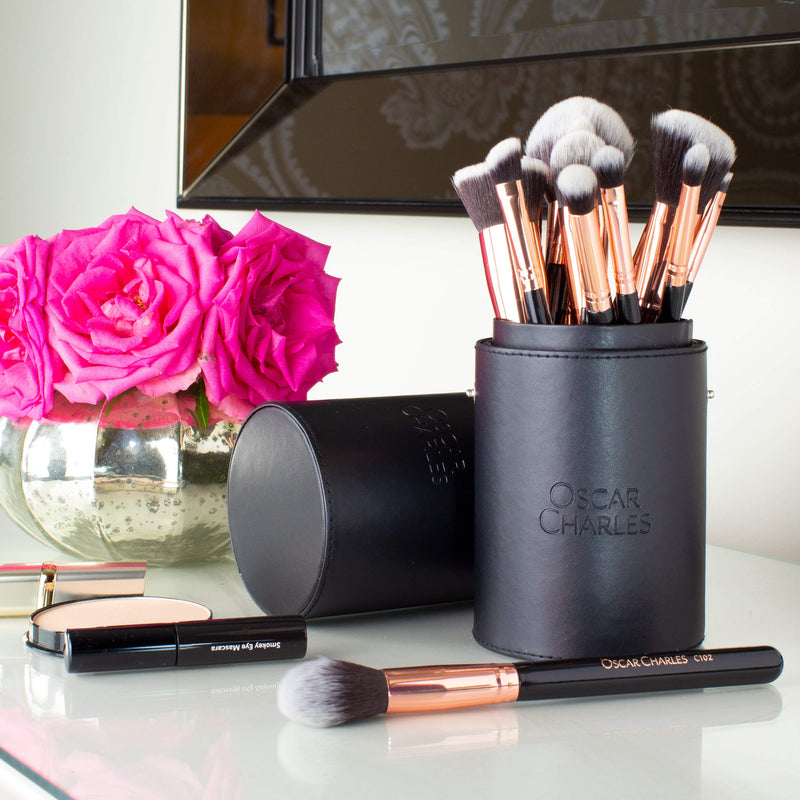 Oscar Charles Professional Makeup Brushes Set, 15 make up brushes with Beauty Blender, Brush Cleaner & Makeup Brush Holder - Rose Gold - BeesActive Australia
