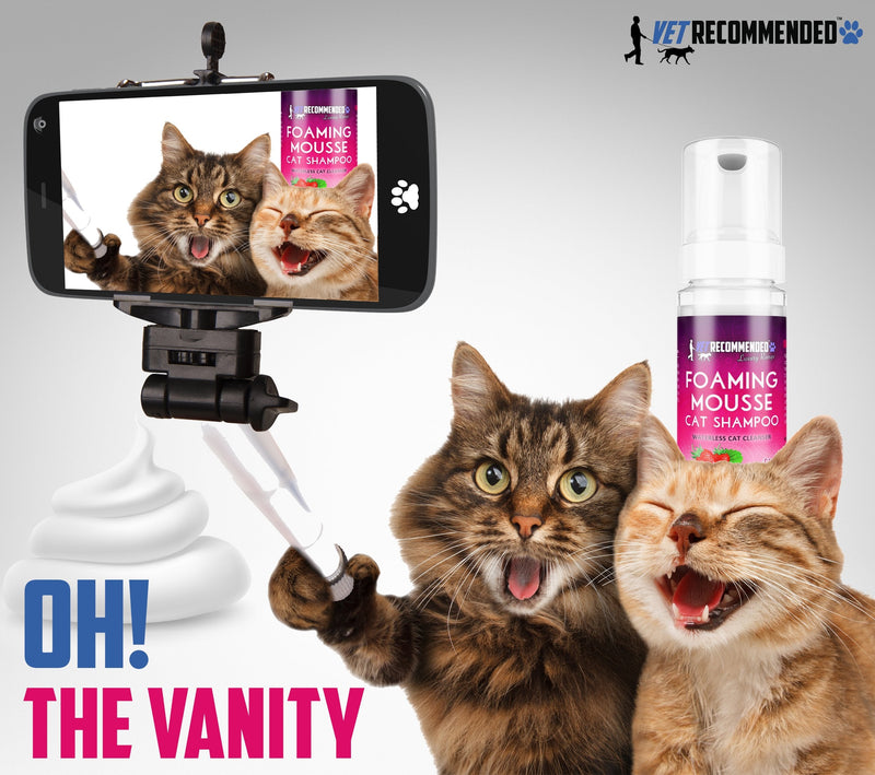 Vet Recommended Waterless Cat Shampoo Foaming Mouse - Strawberry Patch Scent (8 Oz/240 ml). for Sensitive Skin, Detergent and Alcohol Free. Helps in Cleaning, Conditioning & Moisturizing. Made in USA - BeesActive Australia