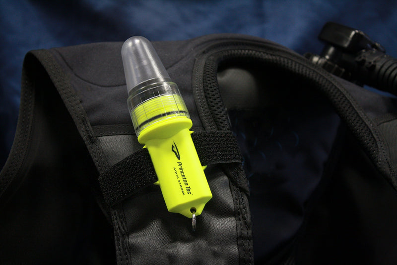 [AUSTRALIA] - Princeton Tec Aqua Strobe LED Neon Yellow 