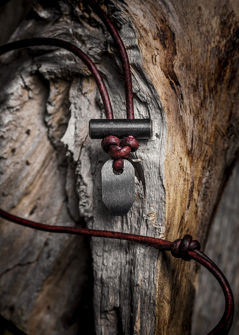 Wazoo The Bushcraft Fire Starter Necklace Black Ceramic - BeesActive Australia