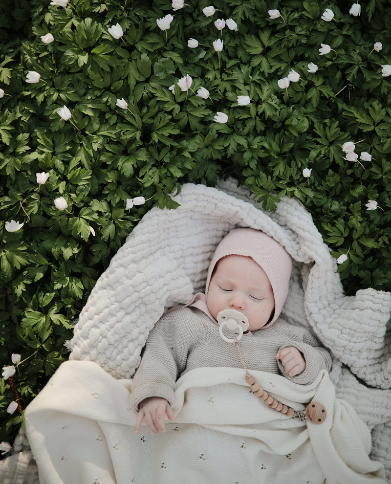 FRIGG Daisy Natural Rubber Baby Pacifier | Made in Denmark | BPA-Free (Seafoam/Cream, 6-18 Months) 2-Pack 6-18 Month Seafoam/Cream - BeesActive Australia