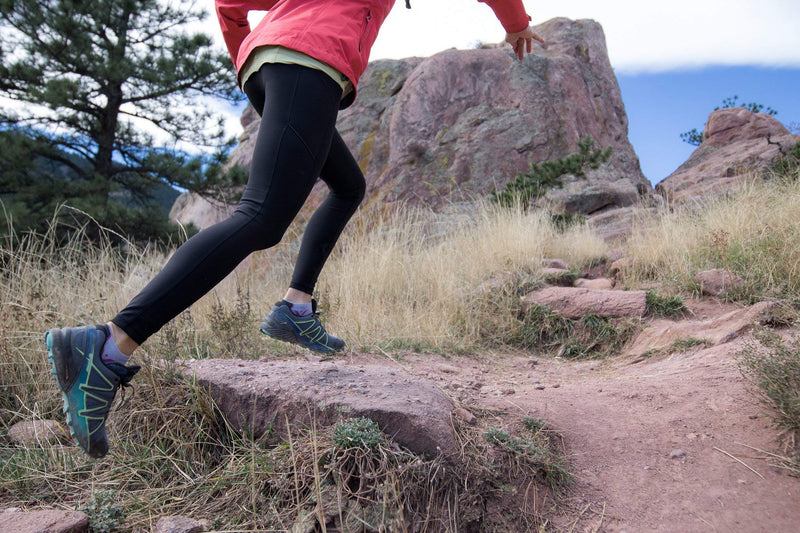 [AUSTRALIA] - Swiftwick- VIBE ZERO Trail and Road Running Socks, No-Show Medium Pink/Gray 