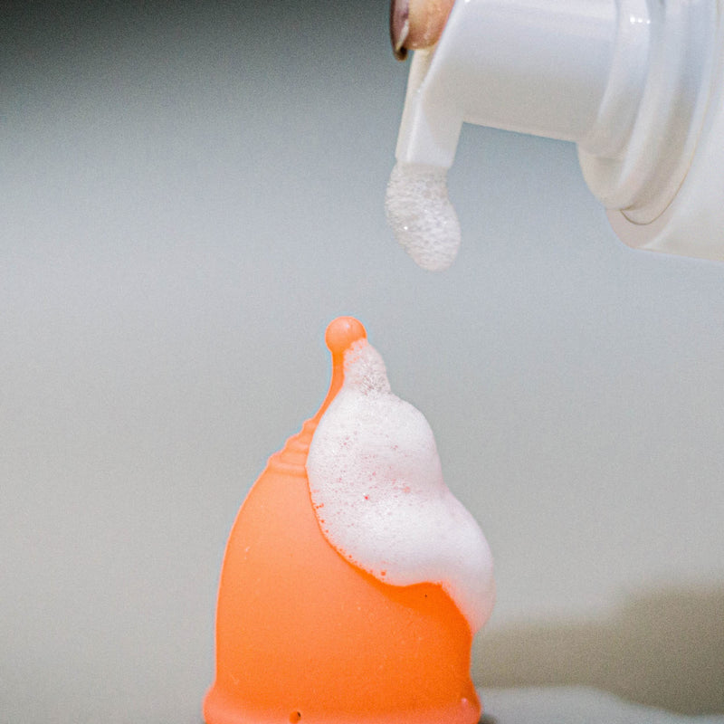 Pixie Menstrual Cup Wash - Foaming Dispenser - Cleaner Sterilizer for Period Cups & Discs - pH Balanced & Natural Organic Ingredients - Most Loved Formula To Wash Your Cup - Bamboo Printed Lid (6.5oz) 200 ml (Pack of 1) - BeesActive Australia