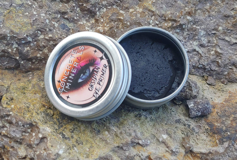 Concrete Minerals Eye Primer, Luxurious Silky-Soft Balm Formula, Longer-Lasting With No Creasing, Black Finish, 100% Vegan and Cruelty Free, Handmade in USA, 10 Grams (Obsidian) Obsidian - BeesActive Australia