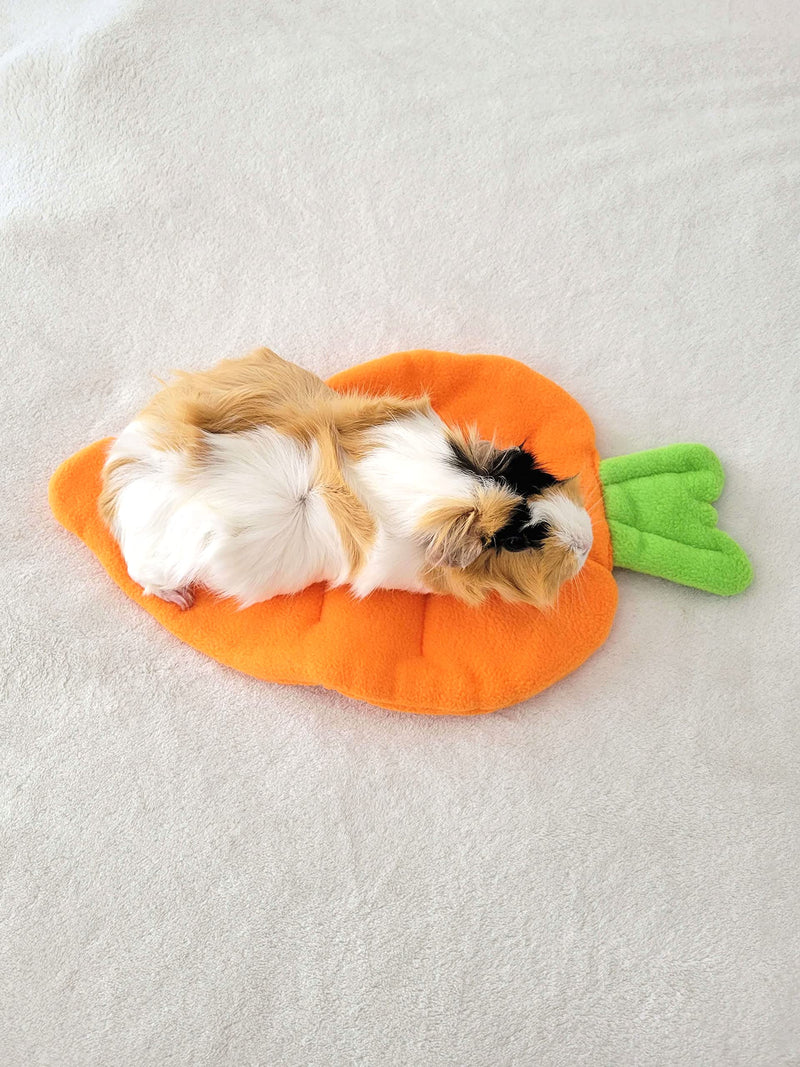 Guinea Pig Bed Washable Pee Pad, Fleece Bedding for Rodent, Reusable Carrot Cage Liner for Hedgehog, Rat, Hamster or Small Animal - BeesActive Australia