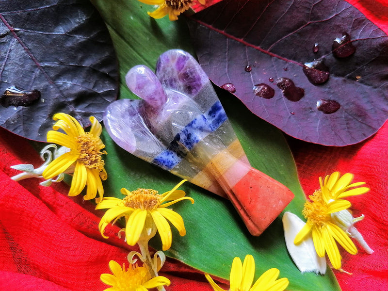 2" Inch 7Chakra Guardian Angel gifts Healing Crystals and gemstones Hand Carved Statue Crystal Gifts Lucky Angel Wings Ornament Home Decor, Reiki Healing crystals (2 Inch, 7 Chakra) 2 Inch - BeesActive Australia