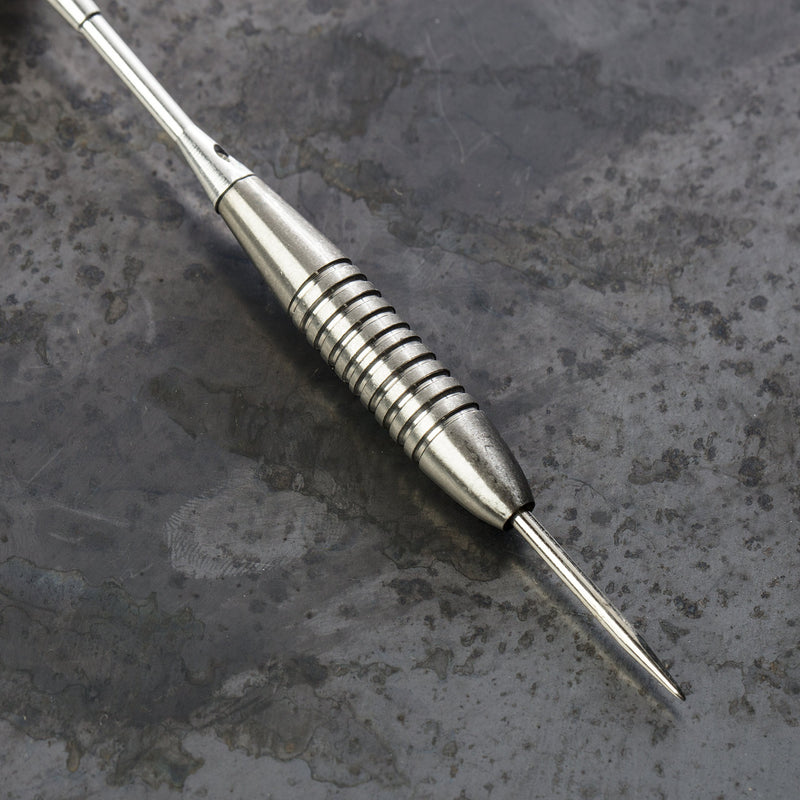 [AUSTRALIA] - Unicorn, Recreational Steel 600 Dart Set with Tips, Barrels, Shafts, Flights, and Flight Protectors 
