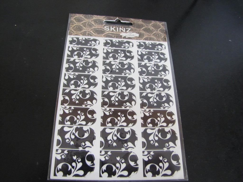 Skinz Nail Decals 24 Count Black and White Floral - BeesActive Australia