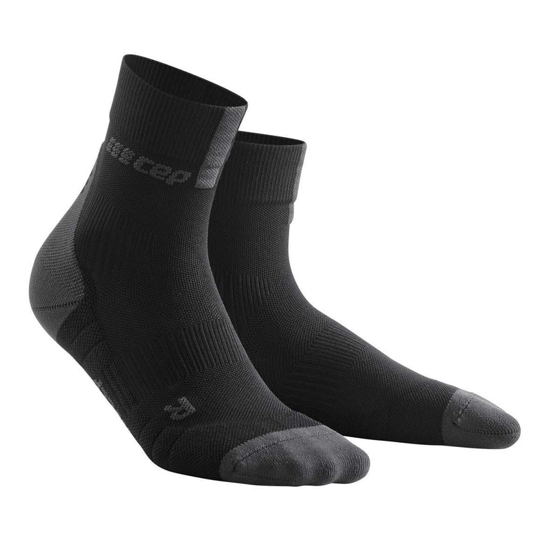 [AUSTRALIA] - Men’s Crew Cut Athletic Performance Running Socks - CEP Mid Cut Socks 4 3.0 - Black/Dark Grey 