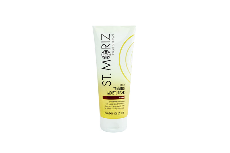 St Moriz Professional Daily Tanning Moisturiser with Aloe Vera, Vitamin E, Gradual Vegan Fake Tan, Light(200ml) - BeesActive Australia